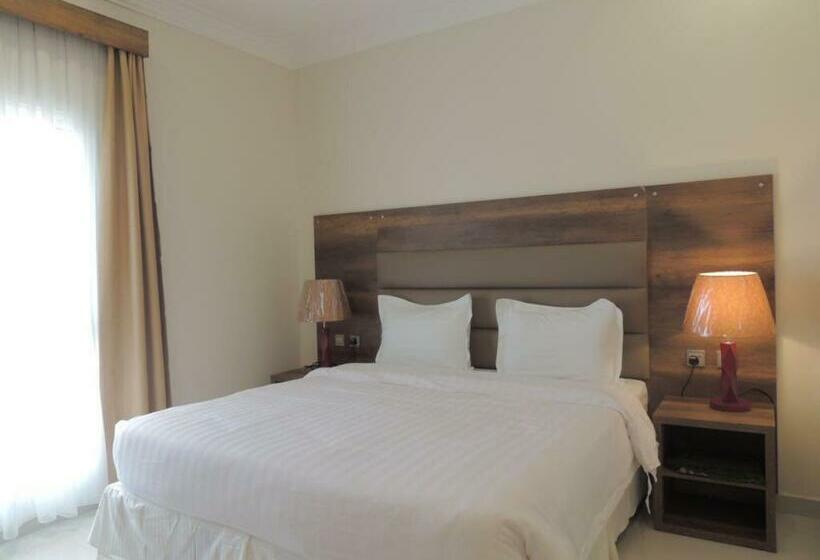 Апартаменты 1 Спальня, Golden Square