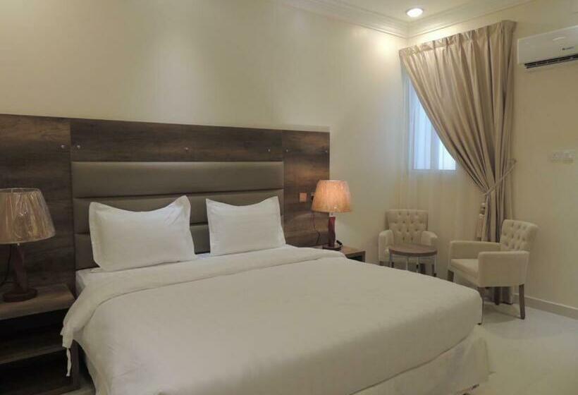 اتاق لوکس, Golden Square