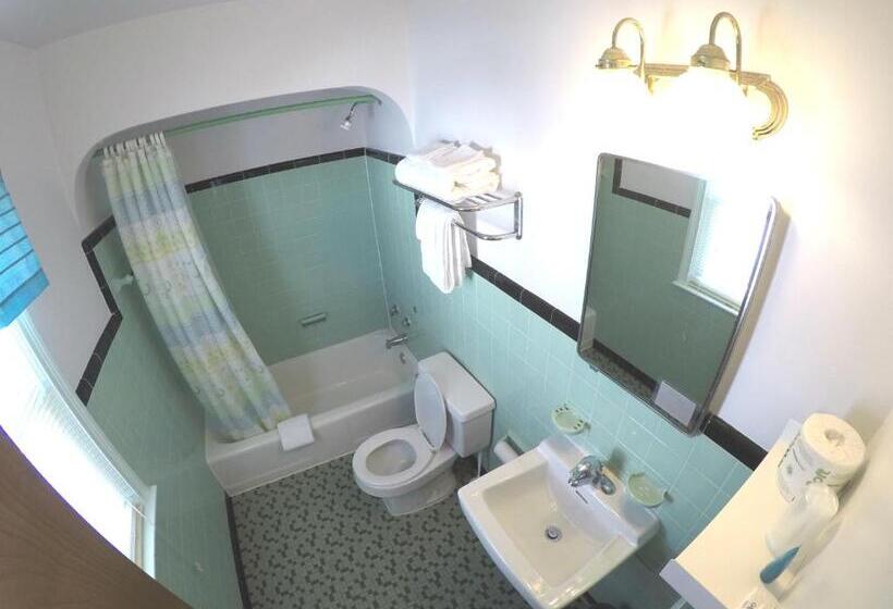 اتاق استاندارد, King Charles