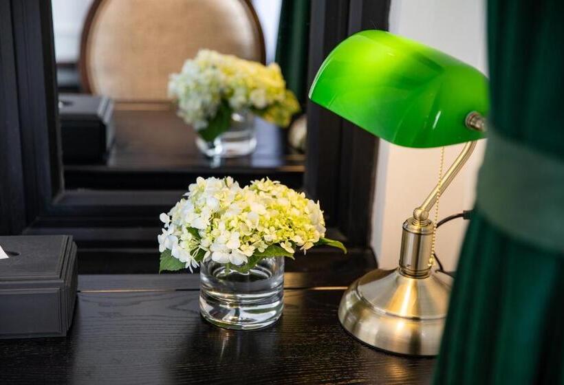 اتاق خانوادگی با چشم‌انداز کوه, My Gallery Boutique Hotel & Spa