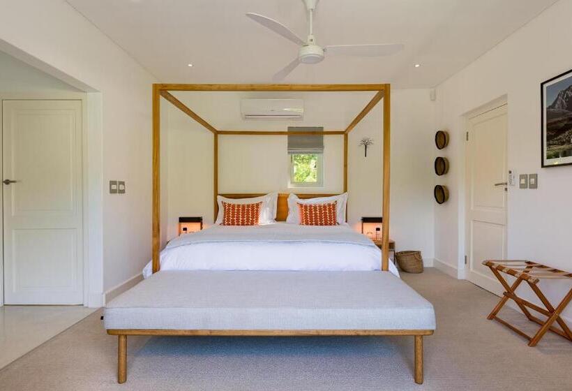 Superior suite with balcony, Maison Cabrière   Boutique Suites