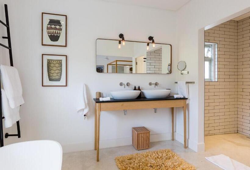 Superior suite with balcony, Maison Cabrière   Boutique Suites