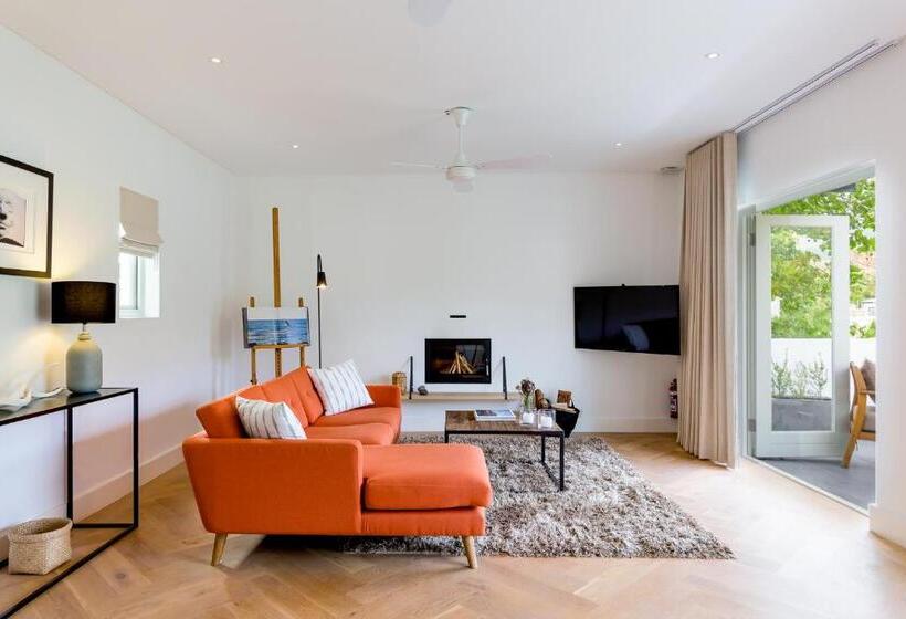 Superior suite with balcony, Maison Cabrière   Boutique Suites