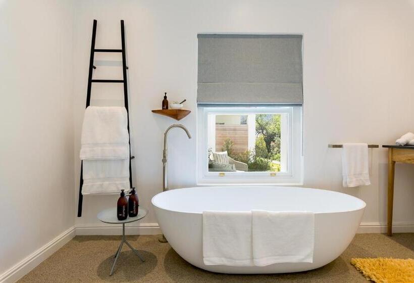 Люкс Повышенной Комфортности, Maison Cabrière   Boutique Suites