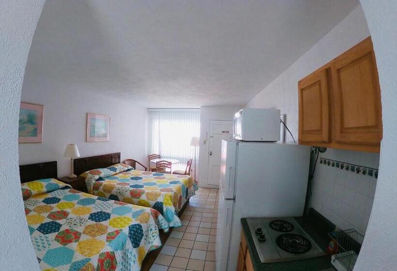 디럭스 룸, Sea Chest Motel