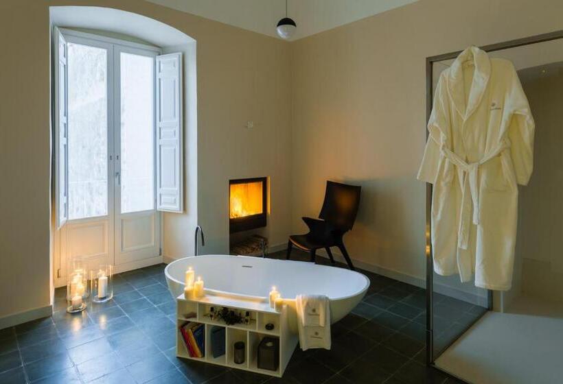 Президентский Люкс, Dimora Clementina