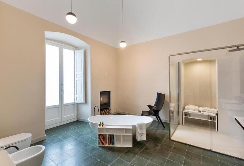 Президентский Люкс, Dimora Clementina