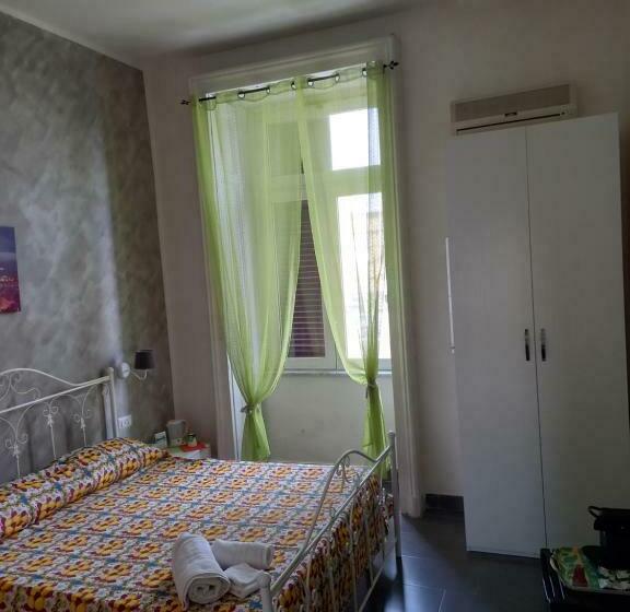 اتاق استاندارد, Ale Naples Holiday