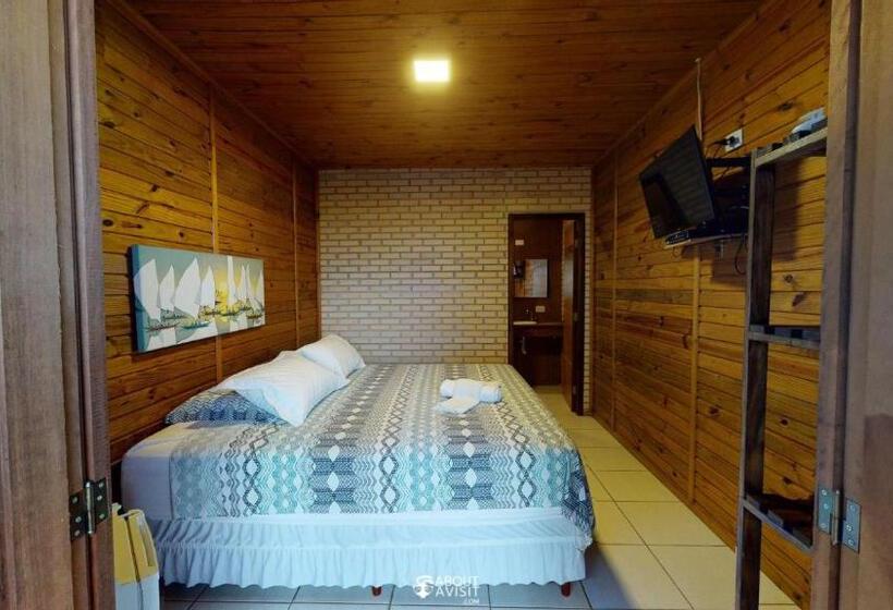 스위트 킹사이즈 침대, Pousada Villa Verde   Frente Para A Praia Do Farol