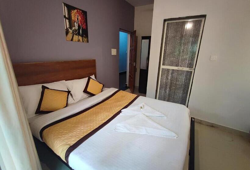 חדר סטנדרט עם מיטת קינג, Shivam Bnb Mandrem Resort