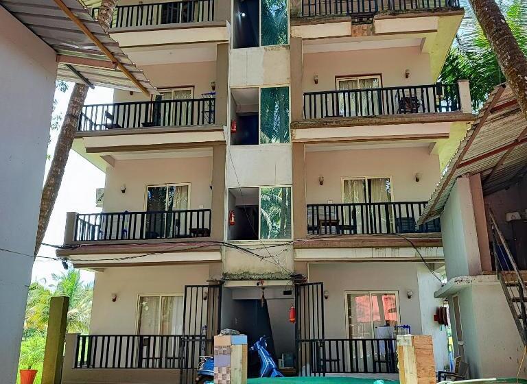 Номер Стандарт Вид на Бассейн, Shivam Bnb Mandrem Resort