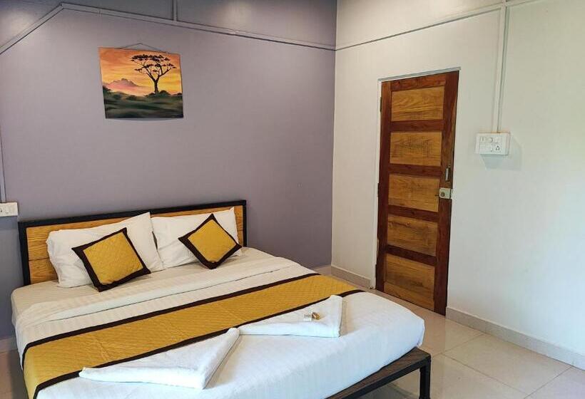 חדר סטנדרט נוף לבריכה, Shivam Bnb Mandrem Resort