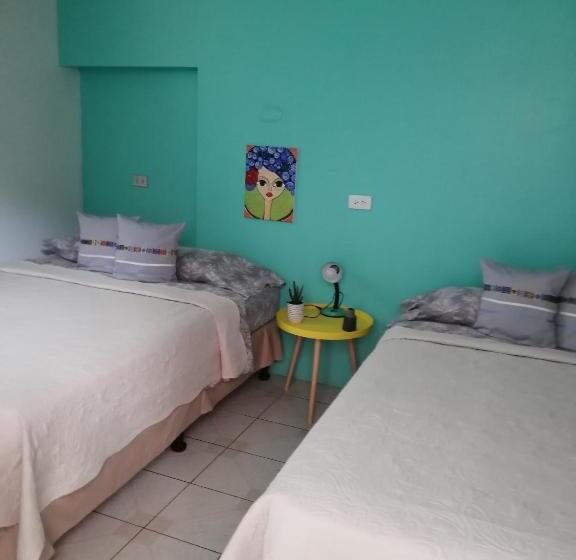 اتاق استاندارد, Hostal Casa Azul