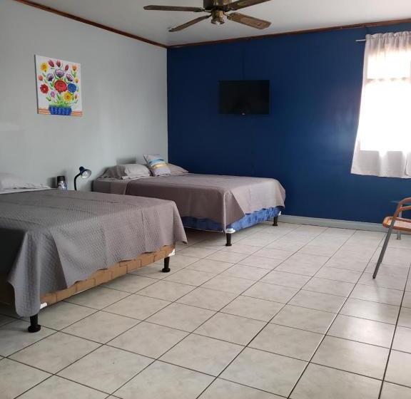 غرفة عائلية, Hostal Casa Azul