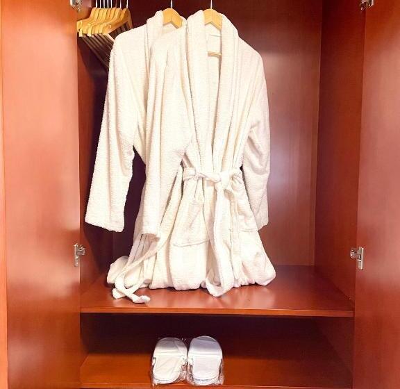 발코니 디럭스 룸, Art Green Boutique