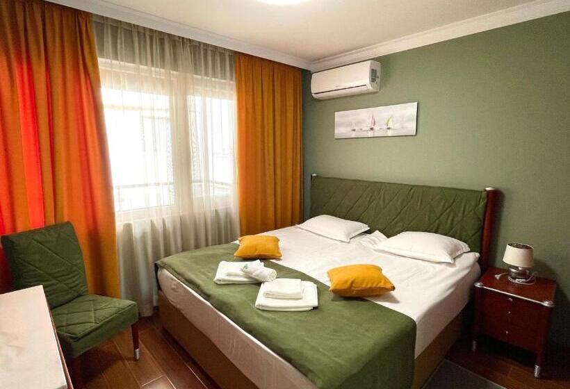 발코니 디럭스 룸, Art Green Boutique