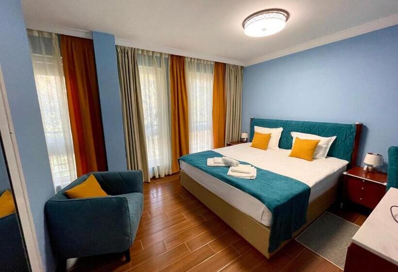 발코니 디럭스 룸, Art Green Boutique