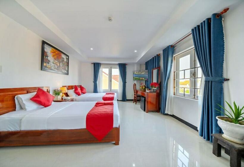 اتاق لوکس سه تخته, Gioan Boutique Villa