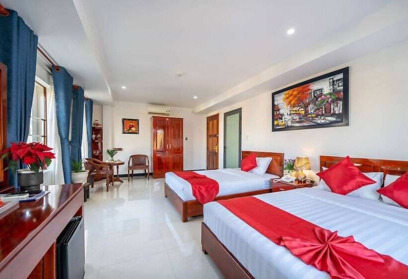 اتاق لوکس سه تخته, Gioan Boutique Villa