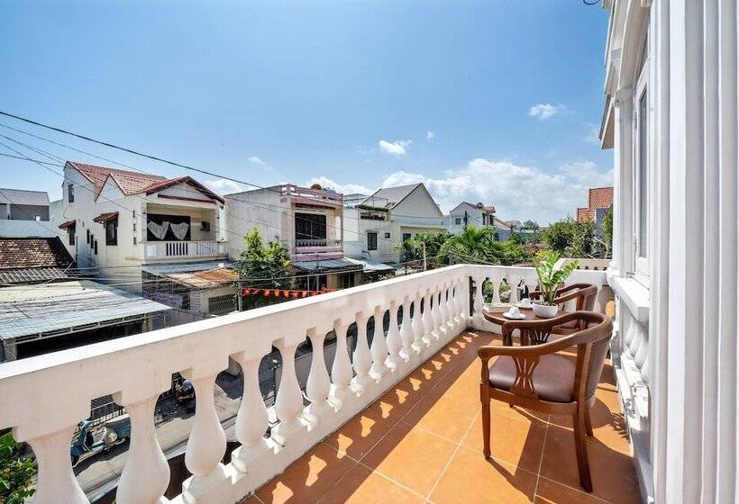 اتاق خانوادگی, Gioan Boutique Villa