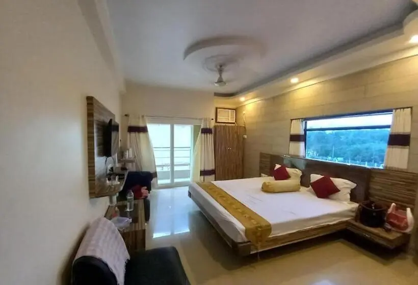 デラックスルーム, New Digha