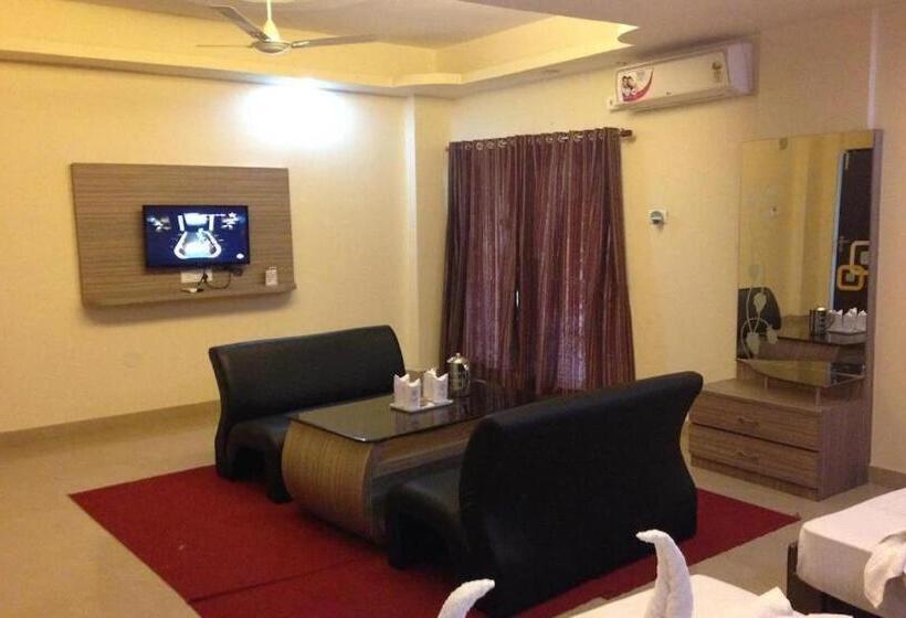 اتاق لوکس چهار تخته, New Digha