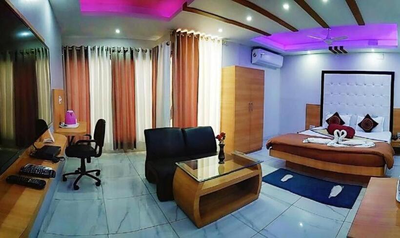 اتاق سوپریور با تخت بزرگ, New Digha