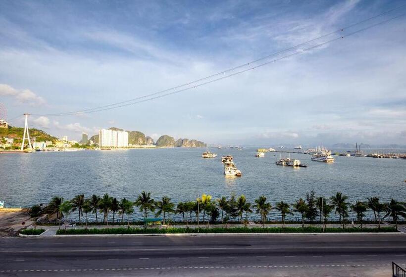 اتاق استاندارد با تخت بزرگ, Muong Thanh Grand Bai Chay