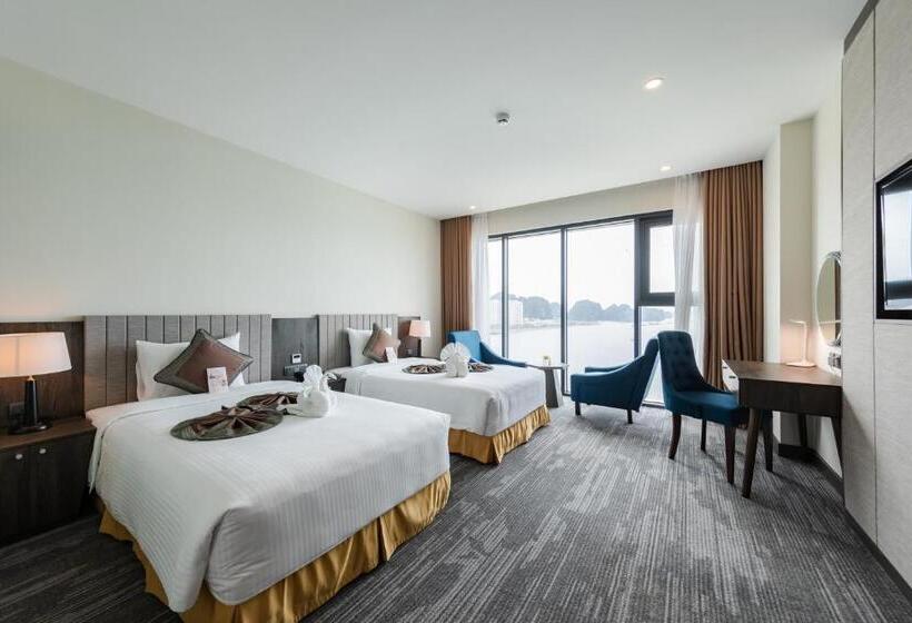 اتاق استاندارد با چشمانداز دریا, Muong Thanh Grand Bai Chay