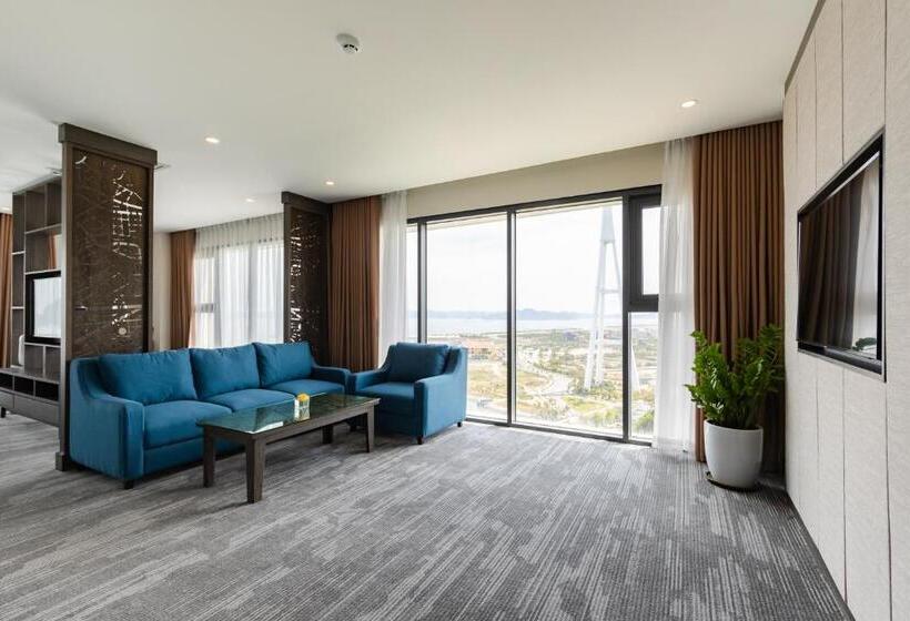 سوییت اجرایی, Muong Thanh Grand Bai Chay