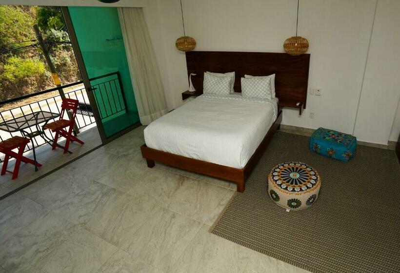 חדר לארבעה סטנדרטי עם מרפסת, Puerto Sayulita