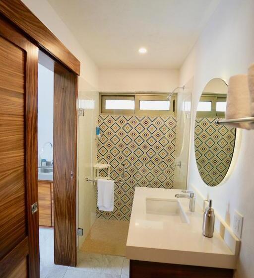 חדר לארבעה סטנדרטי עם מרפסת, Puerto Sayulita