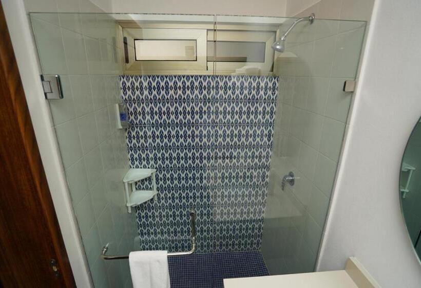 חדר לארבעה סטנדרטי עם מרפסת, Puerto Sayulita