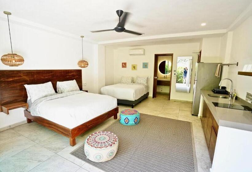 Standard Værelse til 4 pers. med Balkon, Puerto Sayulita