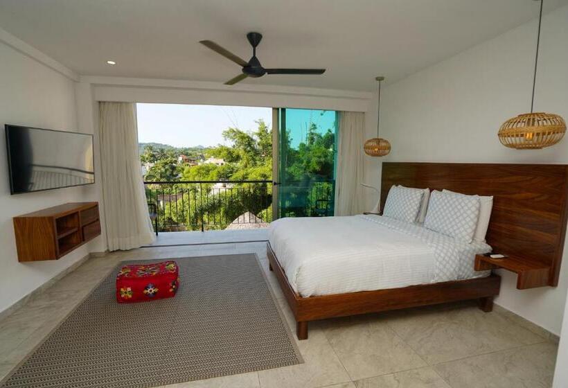 חדר לארבעה סטנדרטי עם מרפסת, Puerto Sayulita