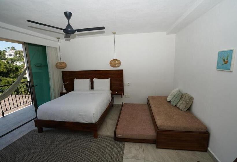 חדר לארבעה סטנדרטי עם מרפסת, Puerto Sayulita