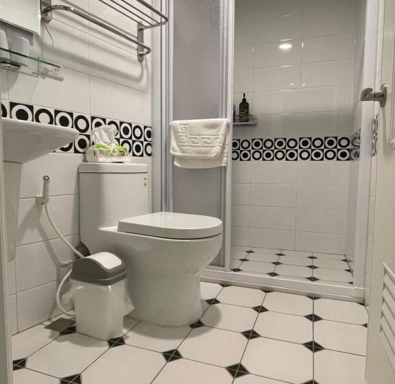 اتاق استاندارد چهار تخته, Lucky House B&b