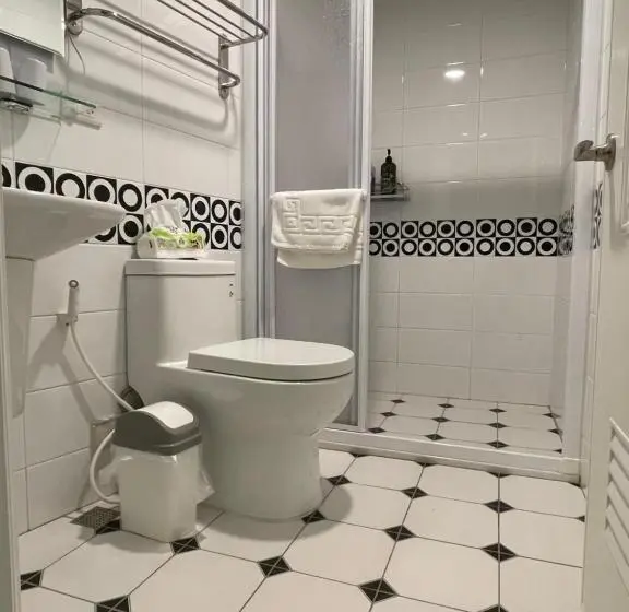 اتاق استاندارد چهار تخته, Lucky House B&b
