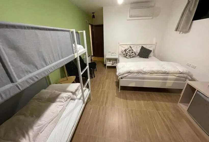اتاق استاندارد چهار تخته, Lucky House B&b