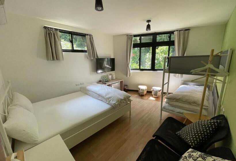 اتاق استاندارد چهار تخته, Lucky House B&b