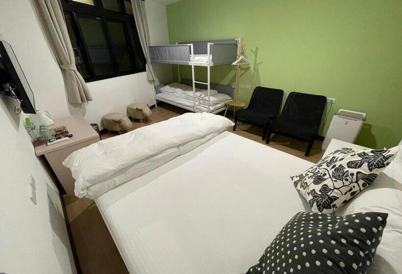 اتاق استاندارد چهار تخته, Lucky House B&b