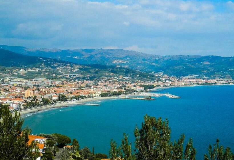 スタンダードスタジオ, Residenza Abbo