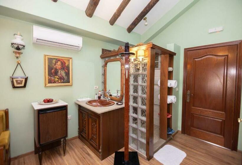 חדר סטנדרט עם מרפסת, Bujtina Sidheri