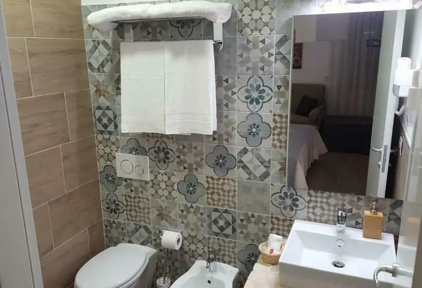 اتاق استاندارد سه نفره, B&b Vanessa