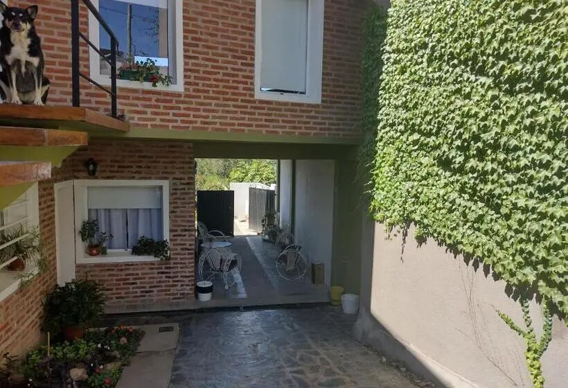 スタンダードルーム, Habitación Hemerocallis Hospedaje Lo De Juan Y Mabel
