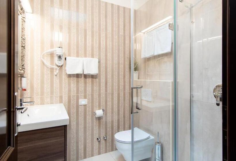 اتاق سوپریور یک تخته, Boutique Hotel Grahor
