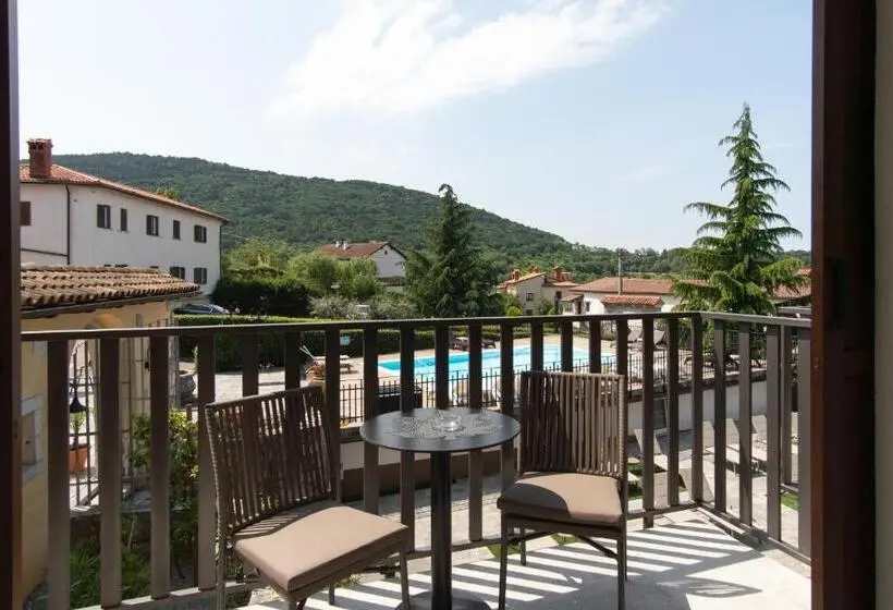 اتاق لوکس با بالکن, Boutique Hotel Grahor