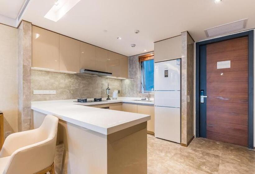 סוויטת דלוקס 2 חדרים, Elnob Seaview Aparthotel Hai Tang Bay Sanya