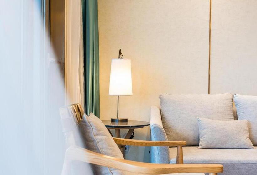 סוויטת דלוקס 2 חדרים, Elnob Seaview Aparthotel Hai Tang Bay Sanya