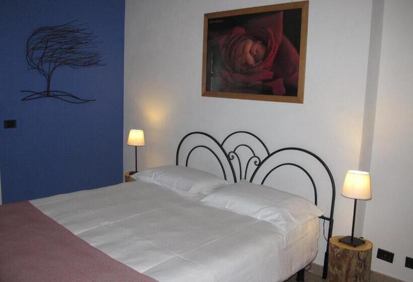 חדר סטנדרט עם מיטת קינג, Casa Arcobaleno Apartments Room Holiday Home